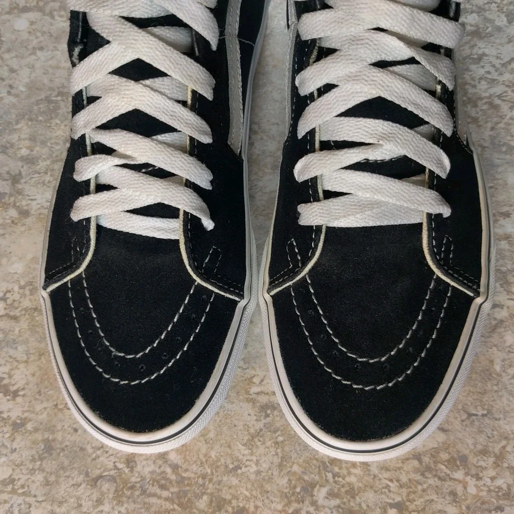 Vans Sk8-Hi Men 6.5 / Women 8 Shoes Black White Suede Skate Hi Top Classic - Picture 5 of 9